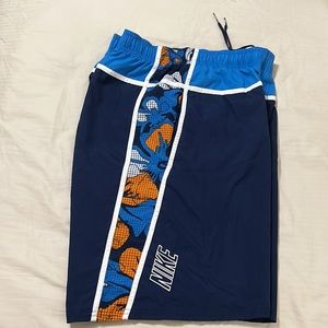 Nike swim trunks men’s size L Inseam 10”